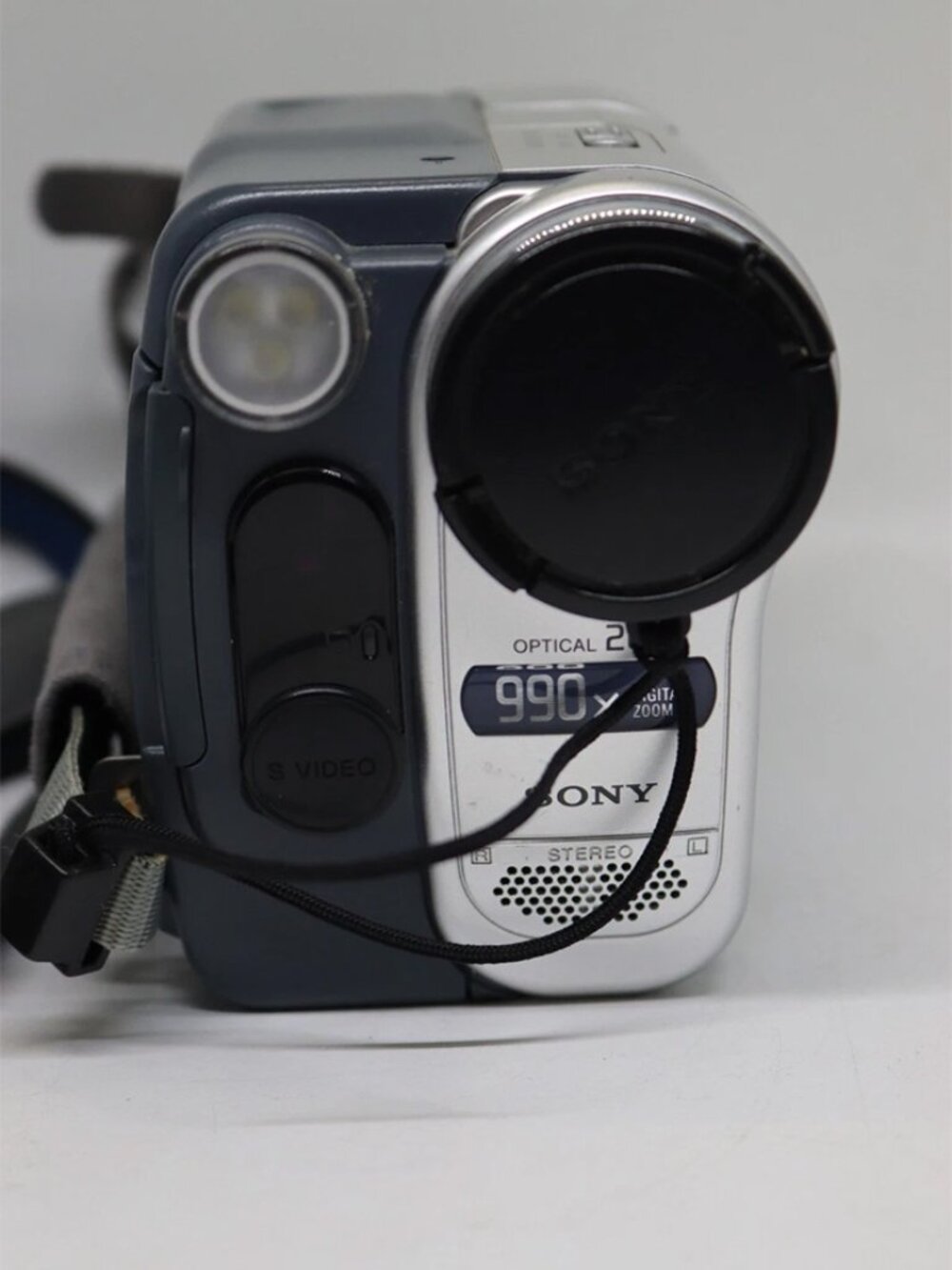 Sony Digital8 DCR-TRV260 NTSC Camcorder - NIGHTSHOT PLUS - Tested Recently